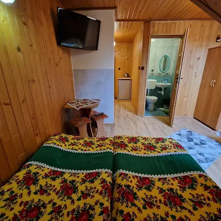 Stachoniowka בית אירוח זקופאנה